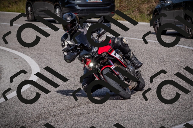 20251012123817-_5009586_am_