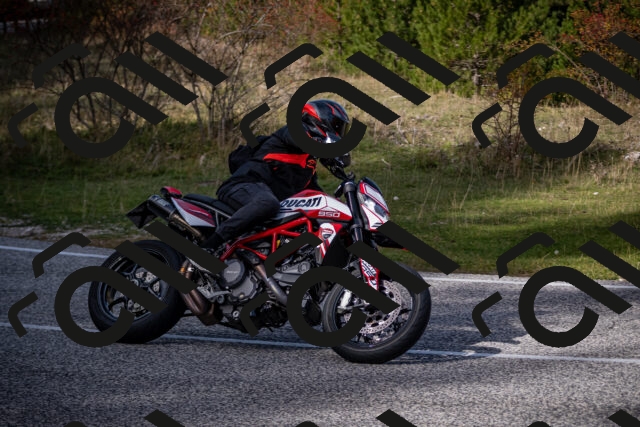 20251012123917-_5009617_am_