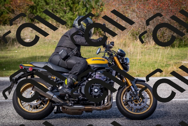 20251012123949-_5009644_am_