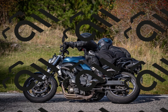 20251012124112-_5009671_am_