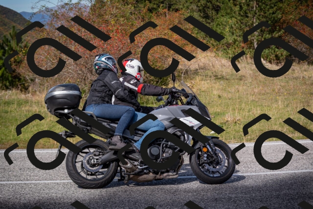 20251012124152-_5009682_am_