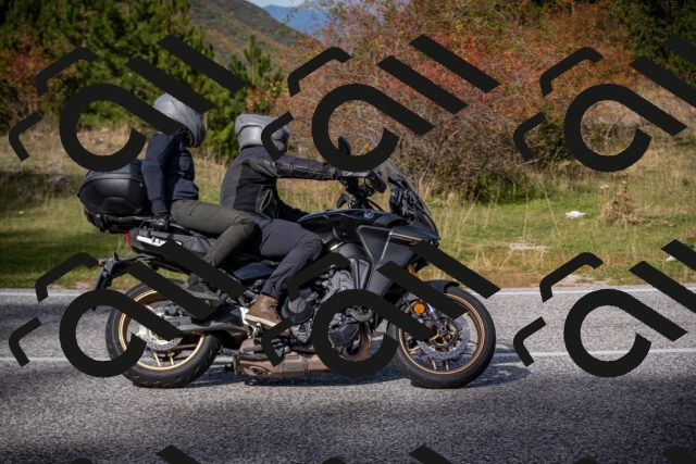 20251012124310-_5009686_am_