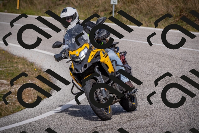 20251012124438-_5009699_am_