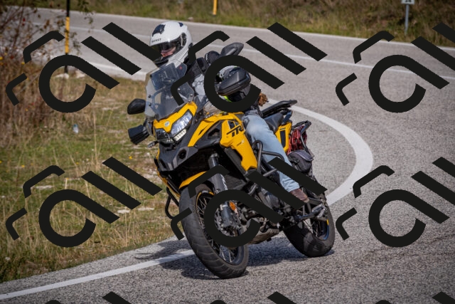 20251012124439-_5009700_am_