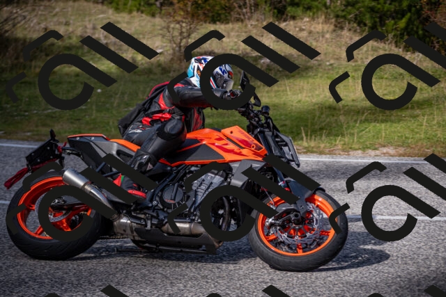 20251012124556-_5009715_am_