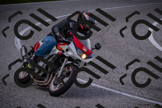 20251012124820-_5009745_am_