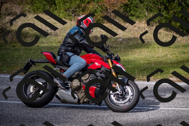 20251012124824-_5009749_am_