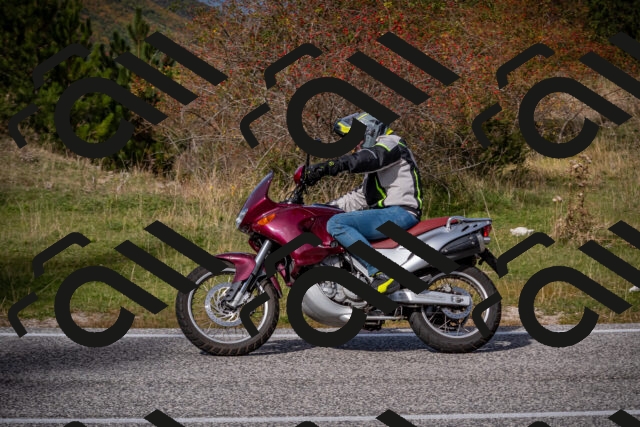 20251012124825-_5009750_am_