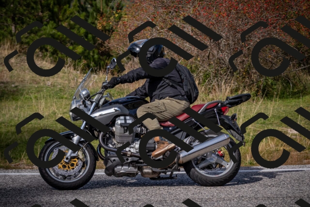 20251012124826-_5009751_am_