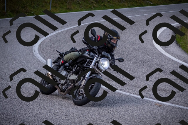 20251012124844-_5009763_am_