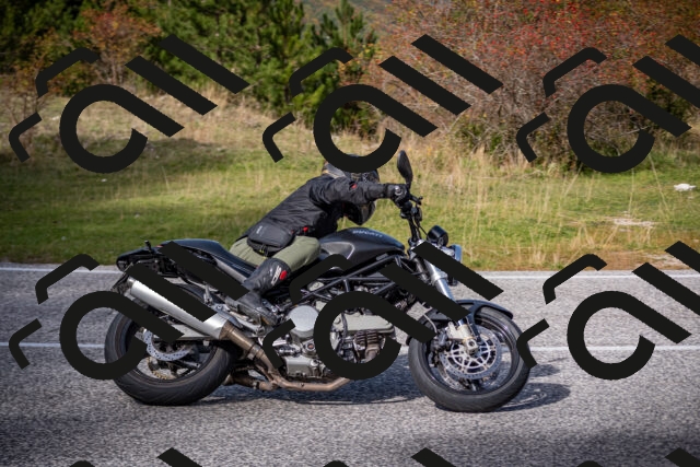 20251012124844-_5009765_am_