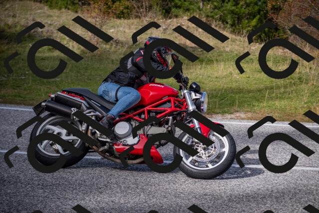 20251012125109-_5009792_am_