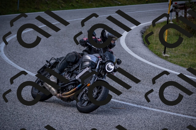 20251012125145-_5009793_am_