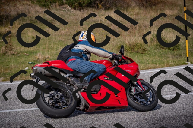 20251012125210-_5009799_am_