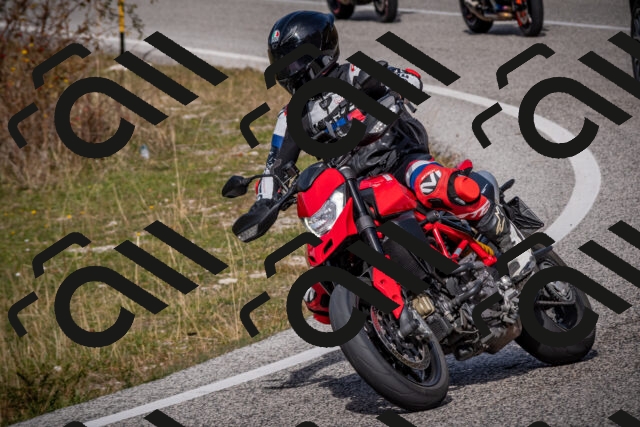 20251012125553-_5009826_am_