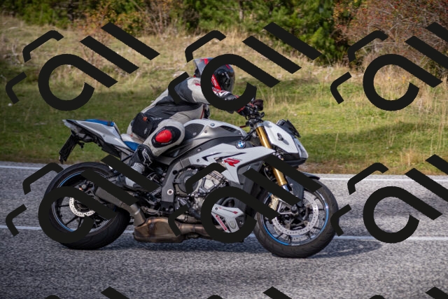 20251012125602-_5009836_am_