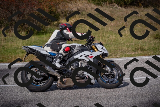 20251012125602-_5009837_am_