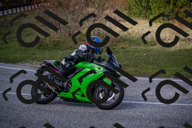 20251012125610-_5009847_am_