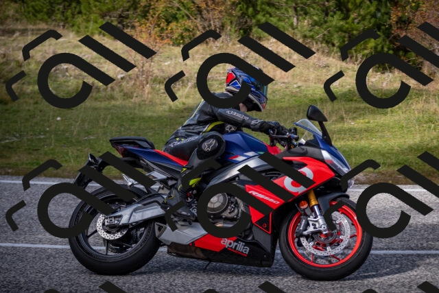 20251012125934-_5009864_am_