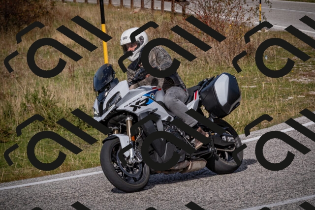 20251012125946-_5009871_am_