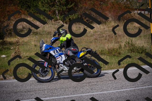 20251012125948-_5009874_am_