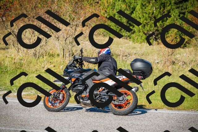 202510111104-DSC02036_c1_