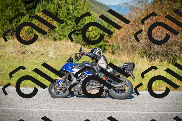 202510111105-DSC02041_c1_