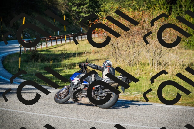 202510111105-DSC02042_c1_