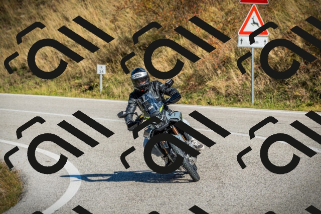 202510111114-DSC02117_c1_