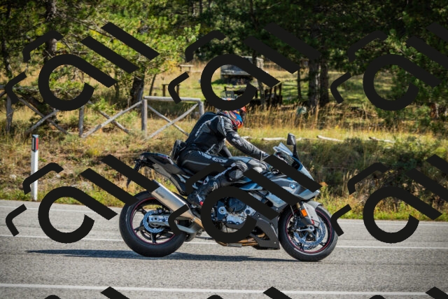 202510121142-DSC03917_c1_