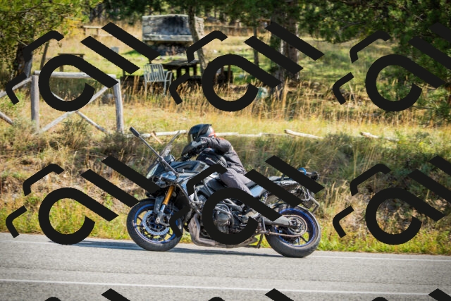 202510121154-DSC04017_c1_