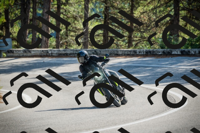 202510121155-DSC04025_c1_