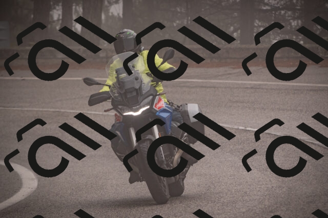 20251018113020-_5009930_am_