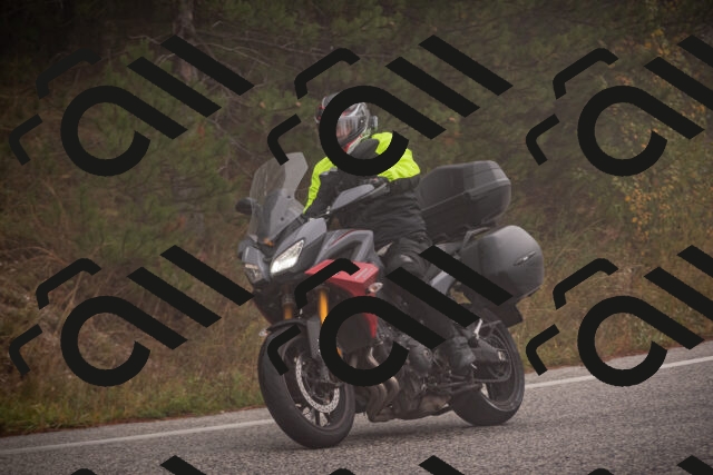 20251018113023-_5009935_am_