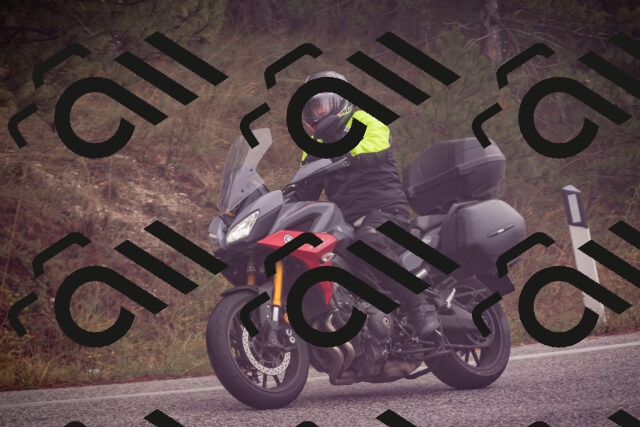 20251018113023-_5009936_am_