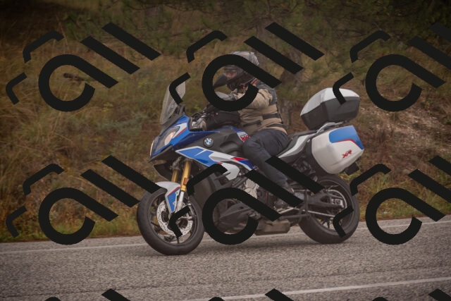 20251018113039-_5009946_am_