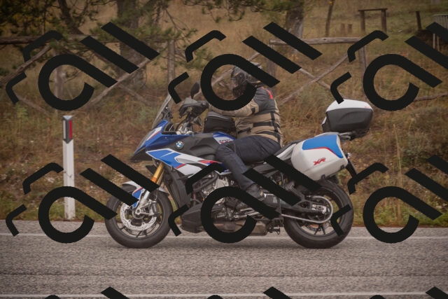 20251018113039-_5009947_am_