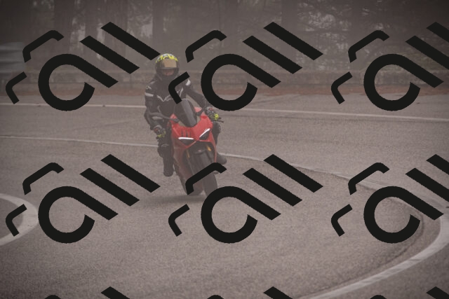 20251018113348-_5009948_am_