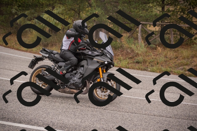 20251018113819-_5009959_am_