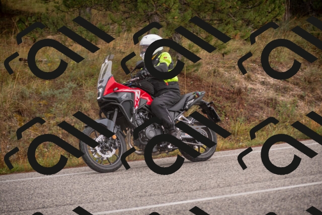 20251018114522-_5009997_am_