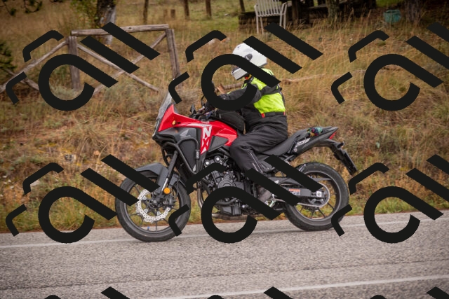 20251018114523-_5009998_am_