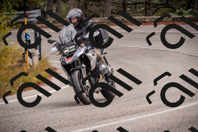 20251018115326-_5000005_am_