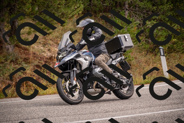 20251018115327-_5000006_am_