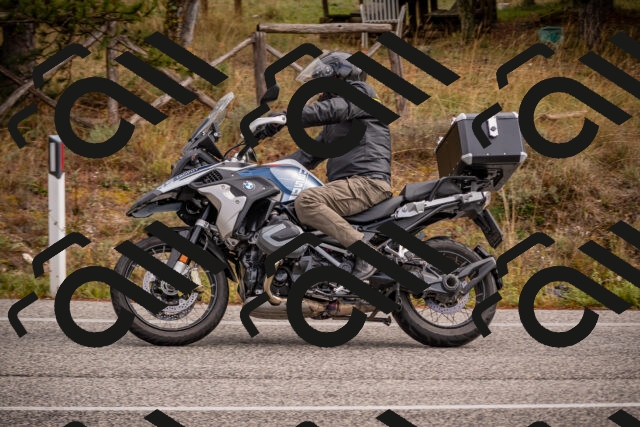 20251018115328-_5000007_am_