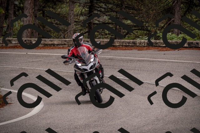 20251018115547-_5000009_am_