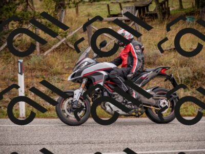 20251018115549-_5000012_am_