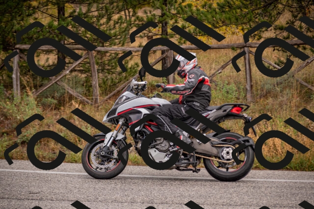 20251018115550-_5000013_am_