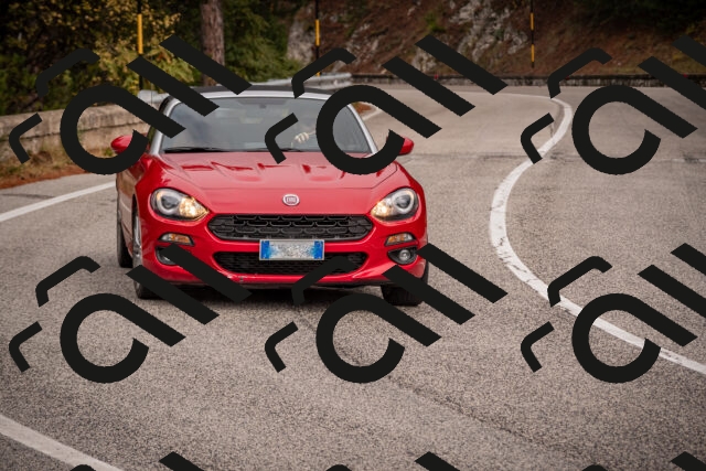 20251018121715-_5000016_am_