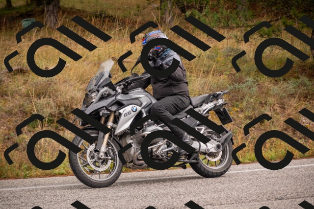 20251018121920-_5000031_am_