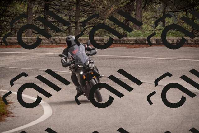 20251018122117-_5000037_am_